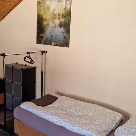 Zentral Gelegene In Ingelheim, Nahe A60 Fuer Monteure Mit Parkplatz דירה *