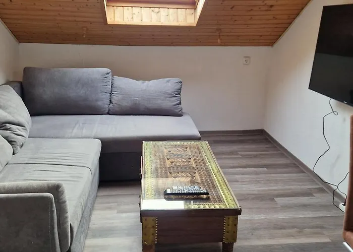 Zentral Gelegene In Ingelheim, Nahe A60 Fuer Monteure Mit Parkplatz אינגלהיים אם ריין