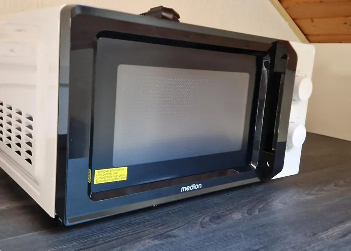 Zentral Gelegene In Ingelheim, Nahe A60 Fuer Monteure Mit Parkplatz דירה *