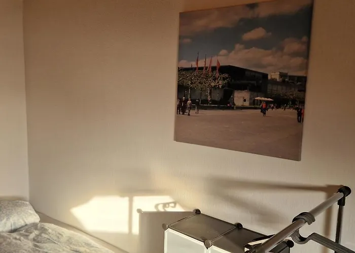 דירה Zentral Gelegene In Ingelheim, Nahe A60 Fuer Monteure Mit Parkplatz